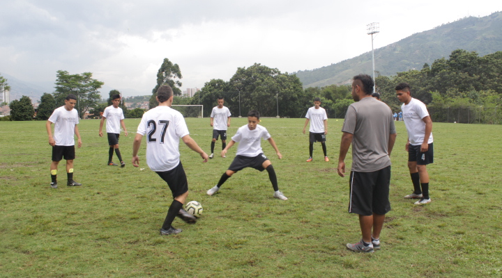 Encuentro deportivo entre Fundación Oro Molido y Cosdecol